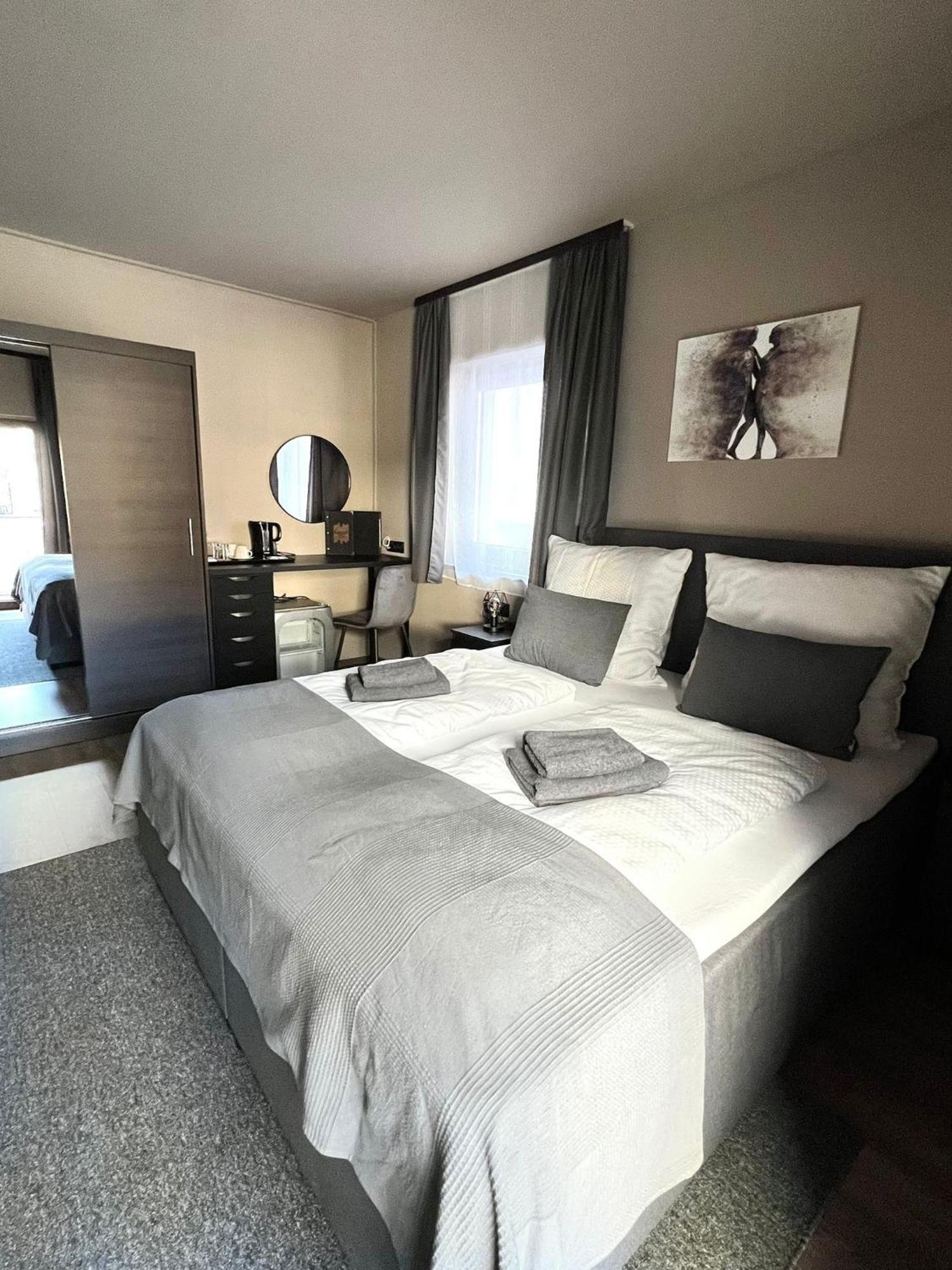 The Steakhouse - Guest Rooms Sankt Johann im Pongau Exterior photo